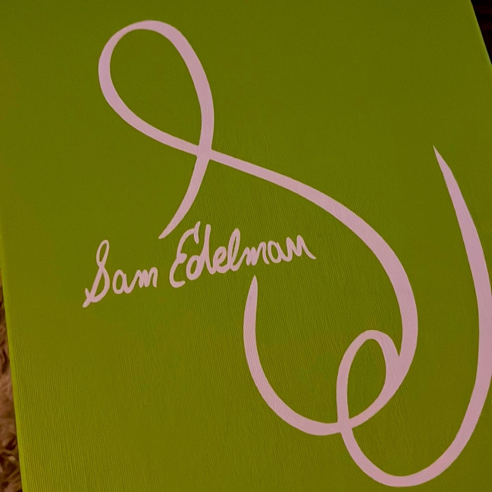 Sam Edelman. 8.5. Flat. Mules. Linnie Saddle leather.